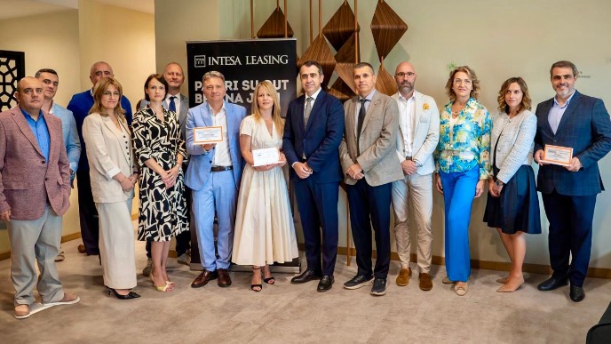 Intesa Leasing za godinu dana realizovala preko 1.000 digitalno potpisanih ugovora 